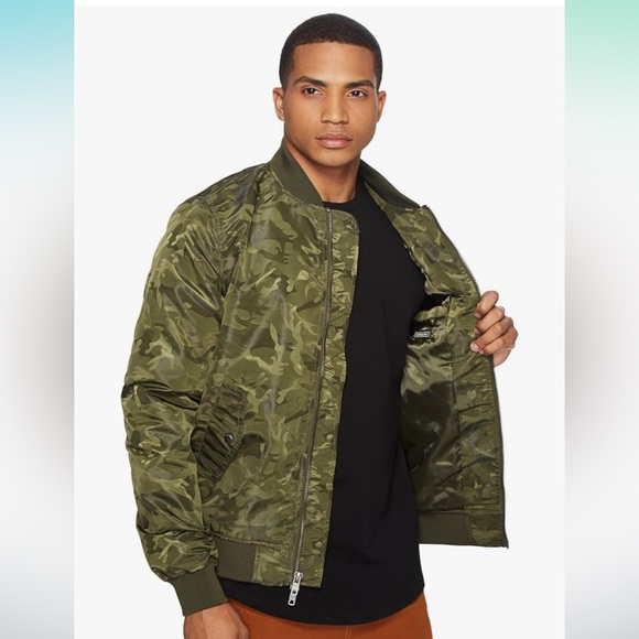 Members Only Olive Camo Ma-1 Bomber Jacket Size S - Picture 3 of 4